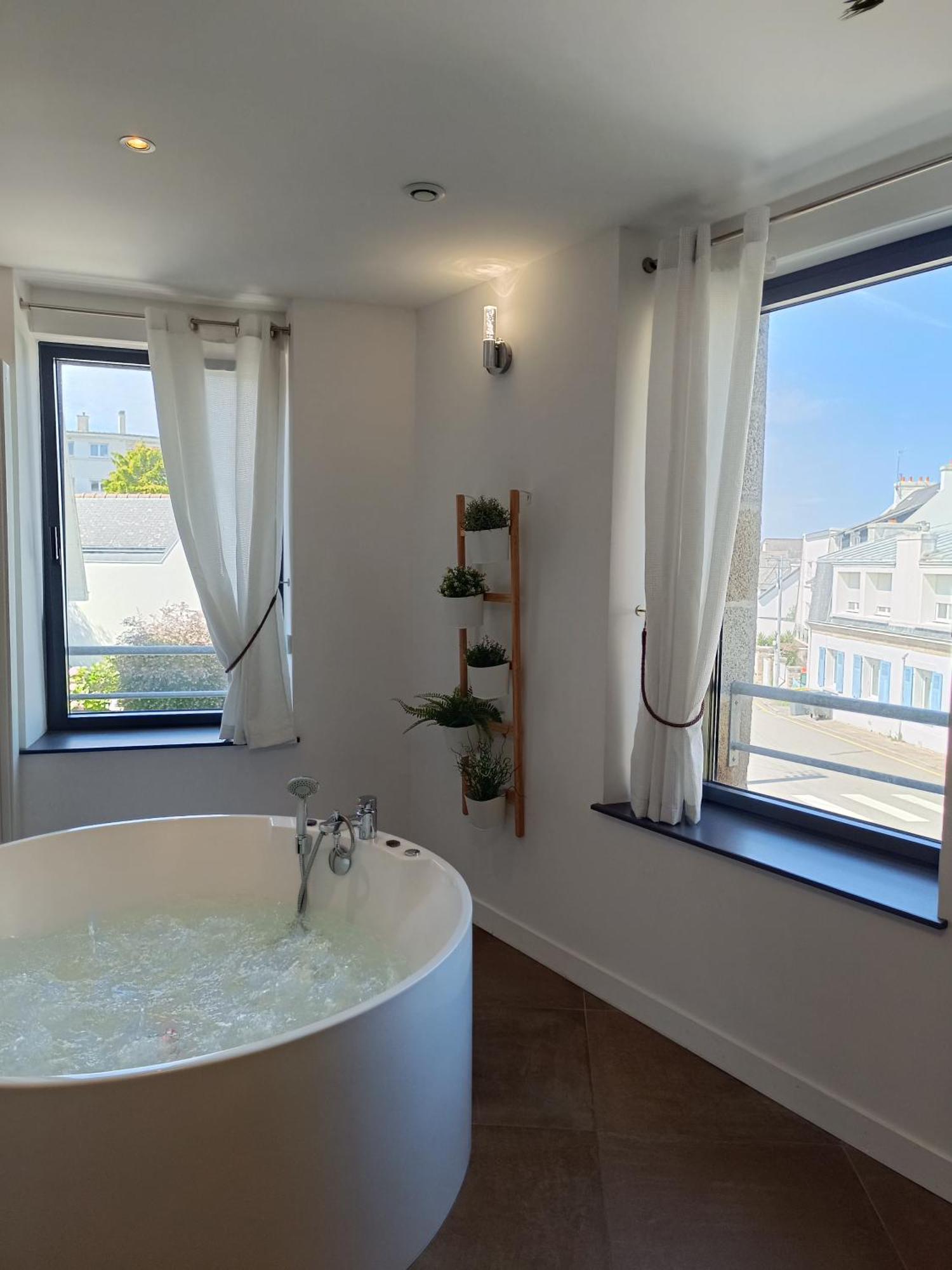 קונקרנו Les Suites De Bougainville מראה חיצוני תמונה